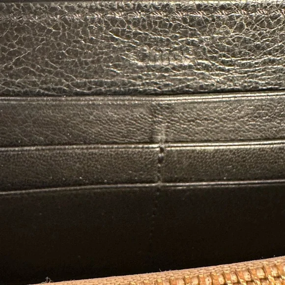 Chloé Black Leather Wallet - Picture 10 of 15